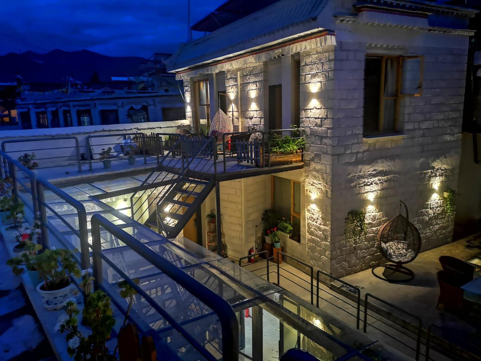 Fengma Feiyang Hostel Лхаса Екстер'єр фото