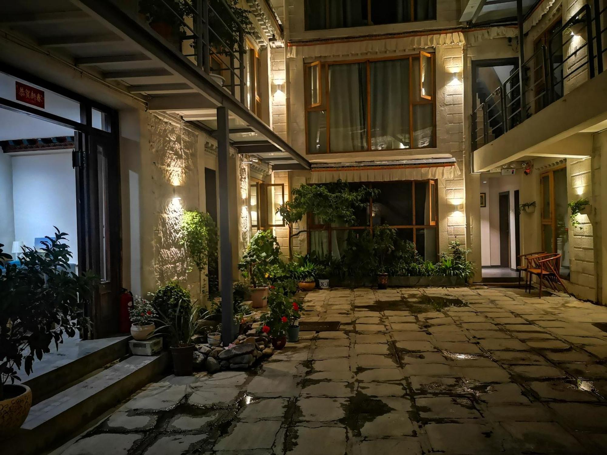 Fengma Feiyang Hostel Лхаса Екстер'єр фото